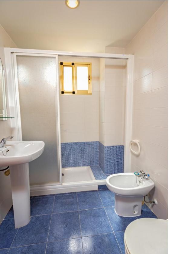 Jardin 5 Playa De Gandia - No Fiestas - Con Wifi Appartement Buitenkant foto